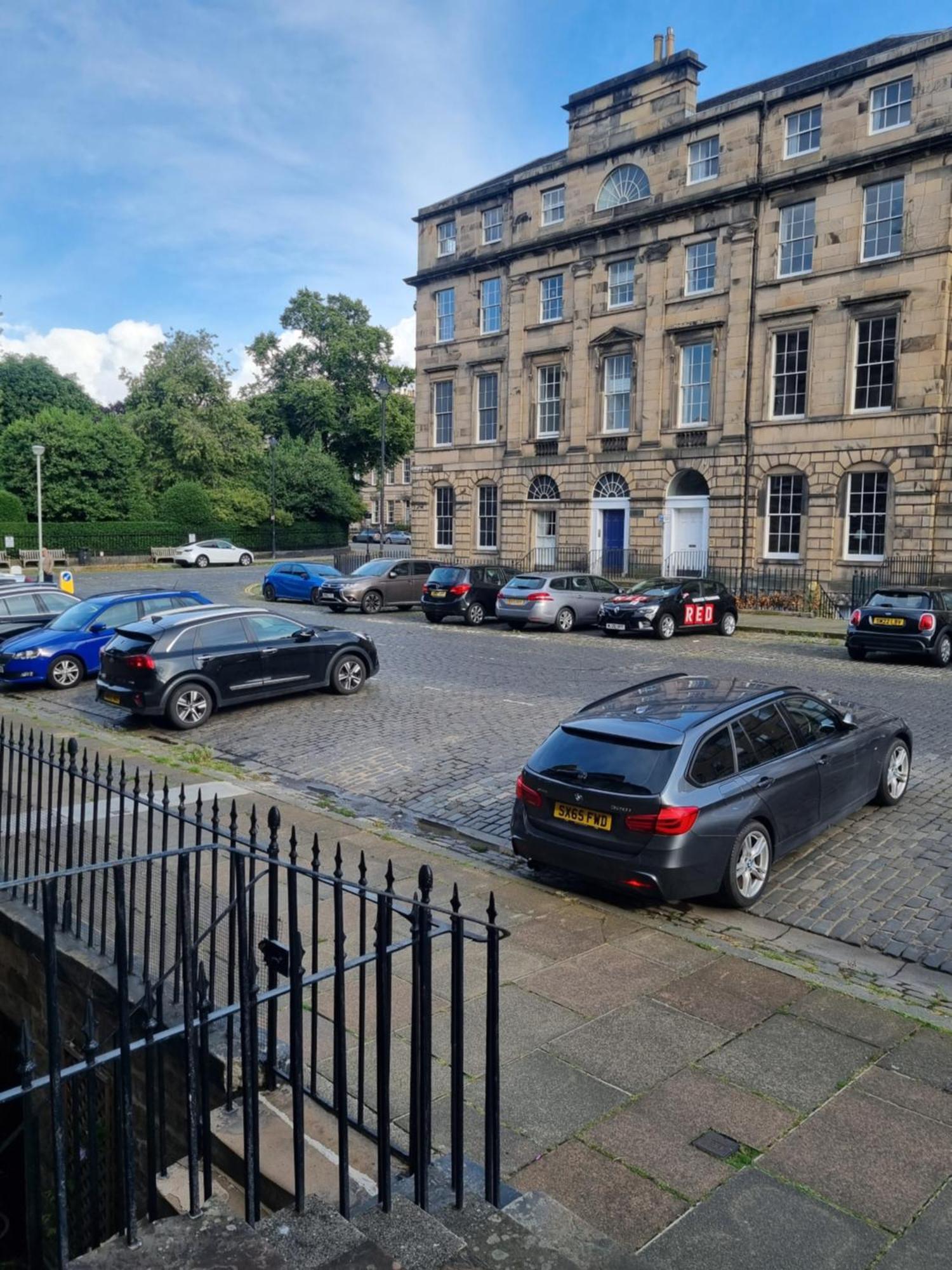 3 Double-Bed Georgian Apartment In Prime Location Edinburgh Eksteriør billede
