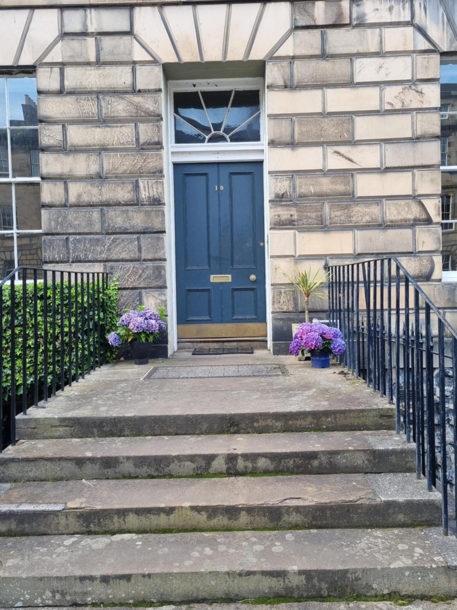 3 Double-Bed Georgian Apartment In Prime Location Edinburgh Eksteriør billede